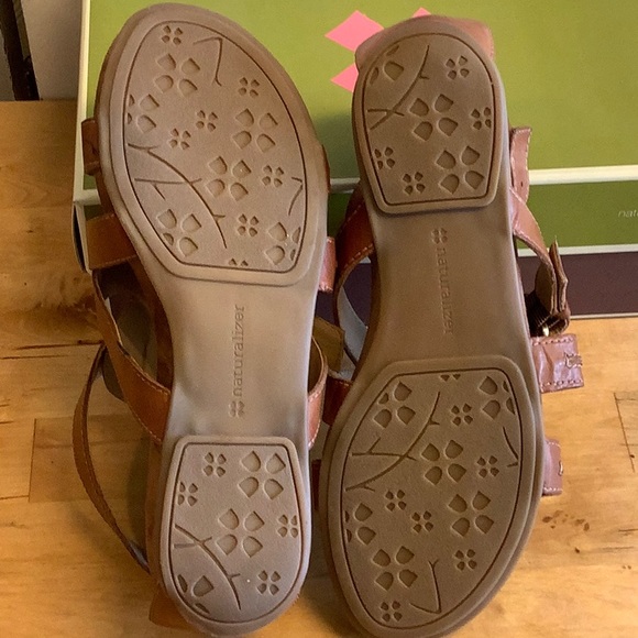 Naturalizer fisherman sandals. - Picture 5 of 5